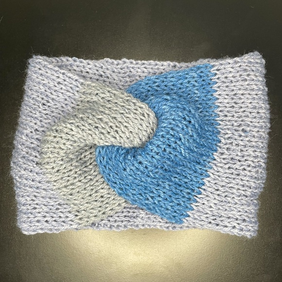 Messy bun ear warmer - Picture 8 of 11